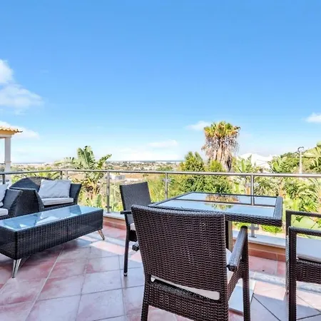 3-bed 10 Mins To The Beach In Willa *